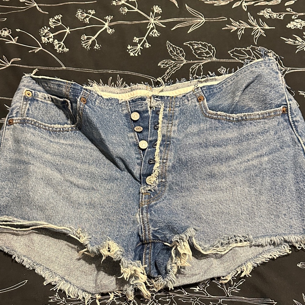 Levi's Light Blue Button-Front Frayed Denim Shorts